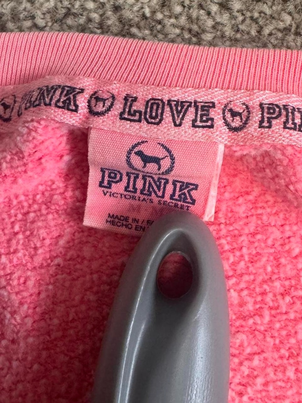 ❌SOLD❌PINK Victoria’s Secret Vintage Y2K Sweatshirt Leopard-Print & Pocket - Picture 4 of 4